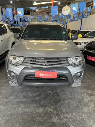 MITSUBISHI L200 OUTDOOR 3.2 4X4 CD 16V TURBO INTERCOOLER DIESEL 4P AUTOMÁTICO