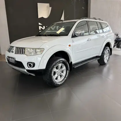 MITSUBISHI PAJERO DAKAR 3.2 HPE 4X4 7 LUGARES 16V TURBO INTERCOOLER DIESEL 4P AUTOMÁTICO MITSUBISHI PAJERO DAKAR 3.2 HPE 4X4 7 LUGARES 16V TURBO INTERCOOLER DIESEL 4P AUTOMÁTICO