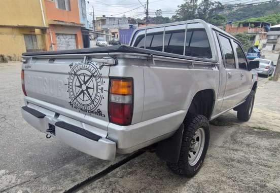 MITSUBISHI-L200-2005