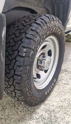 MITSUBISHI-L200-2005