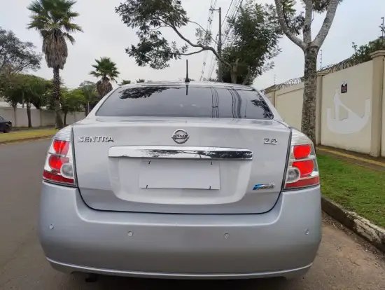 NISSAN-SENTRA-2011