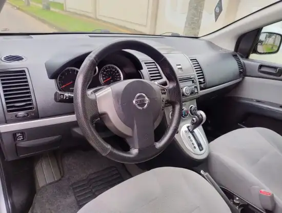 NISSAN-SENTRA-2011