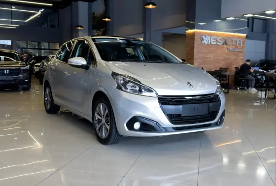PEUGEOT 208 1.6 GRIFFE 16V FLEX 4P AUTOMÁTICO