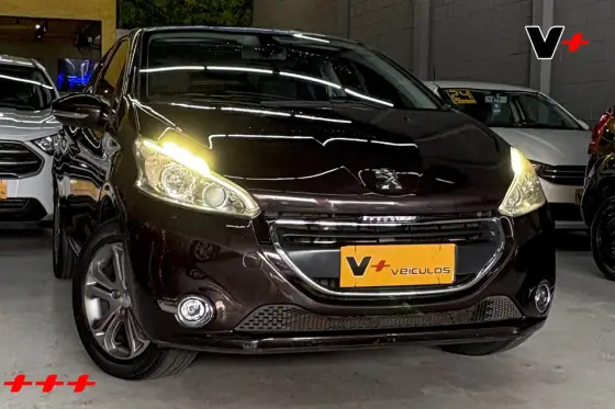 PEUGEOT 208 1.6 GRIFFE 16V FLEX 4P AUTOMÁTICO