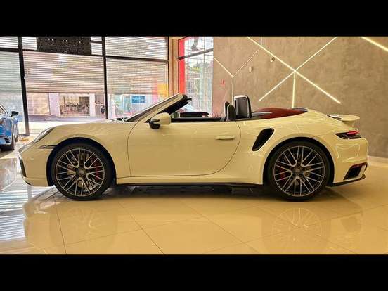 PORSCHE-911-2023