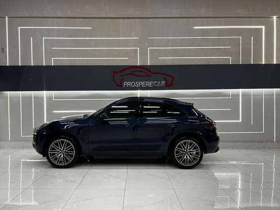 PORSCHE-MACAN-2015