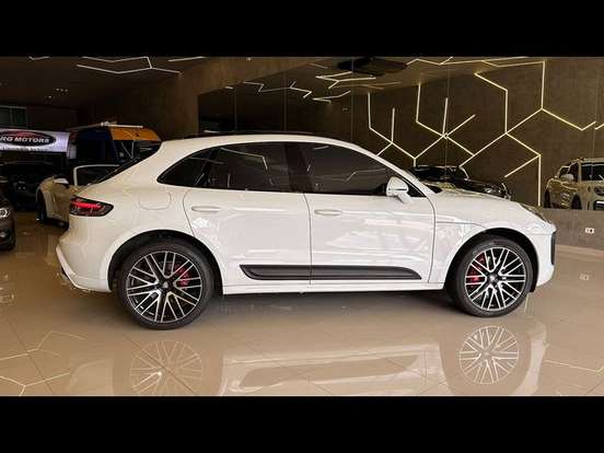 PORSCHE-MACAN-2024