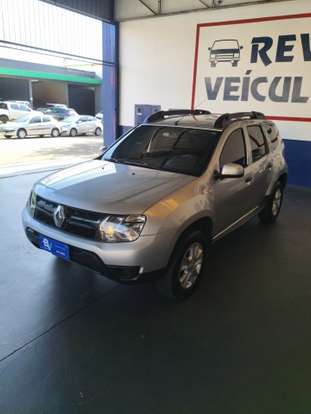 RENAULT-DUSTER-2018