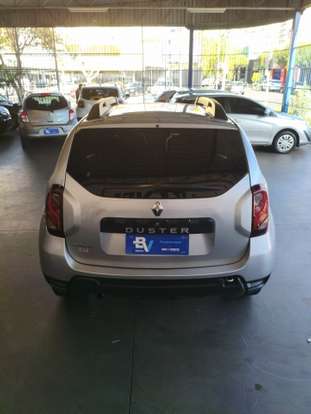 RENAULT-DUSTER-2018