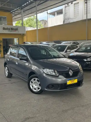 RENAULT SANDERO 1.0 AUTHENTIQUE 16V FLEX 4P MANUAL RENAULT SANDERO 1.0 AUTHENTIQUE 16V FLEX 4P MANUAL
