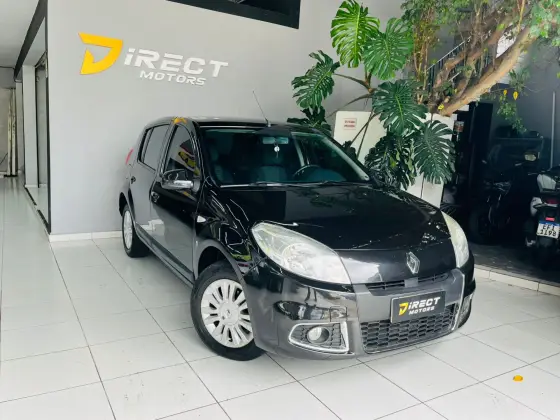 RENAULT SANDERO 1.6 PRIVILÉGE 16V FLEX 4P AUTOMÁTICO