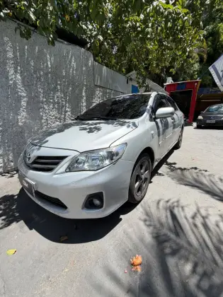 TOYOTA COROLLA 1.8 GLI 16V FLEX 4P AUTOMÁTICO TOYOTA COROLLA 1.8 GLI 16V FLEX 4P AUTOMÁTICO