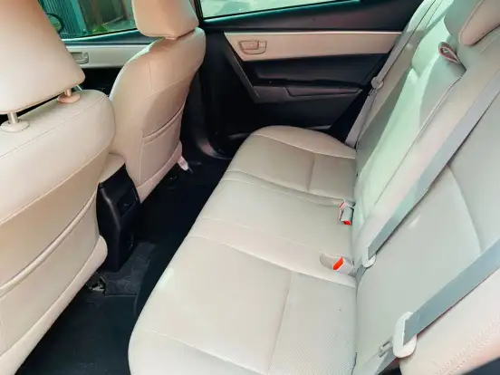 TOYOTA-COROLLA-2017