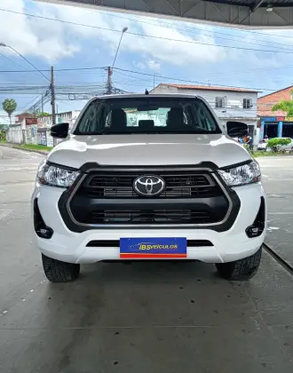 TOYOTA HILUX 2.8 D-4D TURBO DIESEL CD POWER PACK 4X4 AUTOMÁTICO