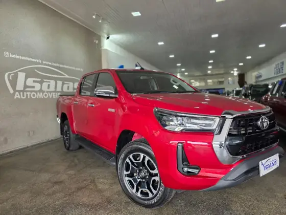 TOYOTA HILUX 2.8 D-4D TURBO DIESEL CD SRV 4X4 AUTOMÁTICO TOYOTA HILUX 2.8 D-4D TURBO DIESEL CD SRV 4X4 AUTOMÁTICO