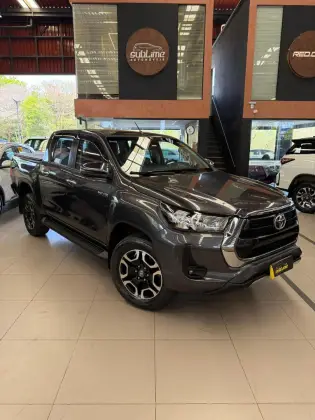 TOYOTA HILUX 2.8 D-4D TURBO DIESEL CD SRV 4X4 AUTOMÁTICO