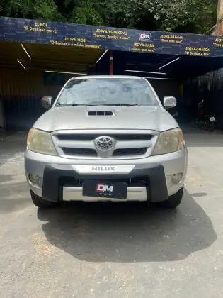 TOYOTA HILUX 3.0 SRV 4X4 CD 16V TURBO INTERCOOLER DIESEL 4P AUTOMÁTICO TOYOTA HILUX 3.0 SRV 4X4 CD 16V TURBO INTERCOOLER DIESEL 4P AUTOMÁTICO