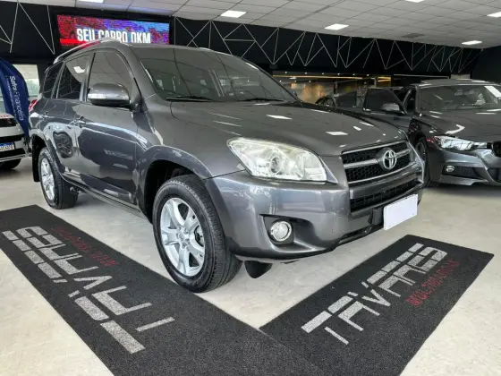 TOYOTA RAV4 2.4 4X4 16V GASOLINA 4P AUTOMÁTICO