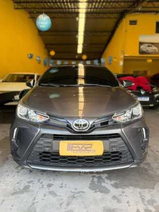 TOYOTA YARIS 1.5 16V FLEX XS CONNECT MULTIDRIVE TOYOTA YARIS 1.5 16V FLEX XS CONNECT MULTIDRIVE