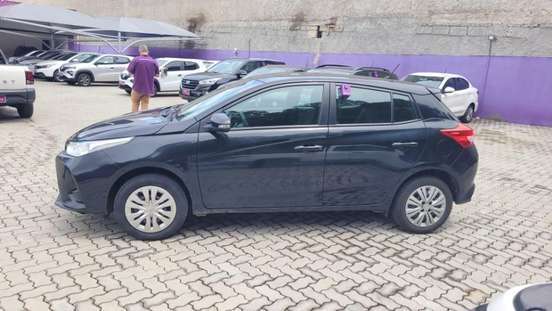TOYOTA-YARIS-2024