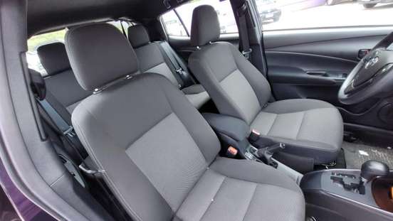 TOYOTA-YARIS-2024