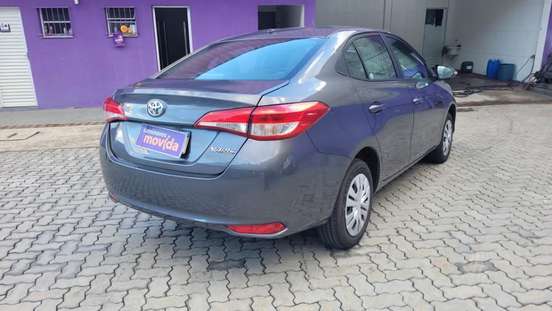 TOYOTA-YARIS-2024