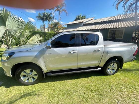TOYOTA HILUX 2.8 SRV 4X4 CD 16V DIESEL 4P AUTOMÁTICO
