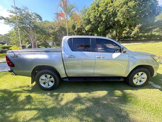TOYOTA-HILUX-2.8 SRV 4X4 CD 16V DIESEL 4P AUTOMÁTICO TOYOTA-HILUX-2018