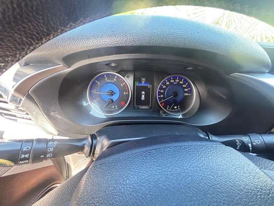 TOYOTA-HILUX-2018
