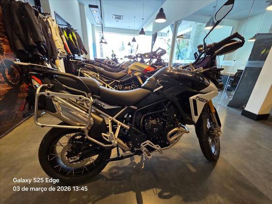 TRIUMPH TIGER 900 RALLY PRO 