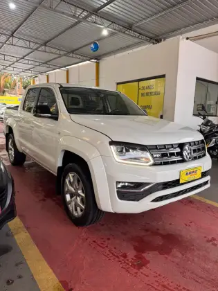 VOLKSWAGEN AMAROK 3.0 V6 TDI DIESEL HIGHLINE CD 4MOTION AUTOMÁTICO