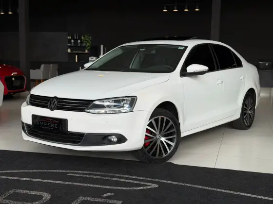 VOLKSWAGEN JETTA 2.0 TSI HIGHLINE 211CV GASOLINA 4P TIPTRONIC