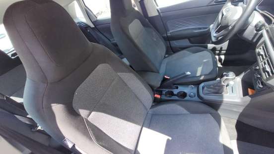VOLKSWAGEN-POLO-2024