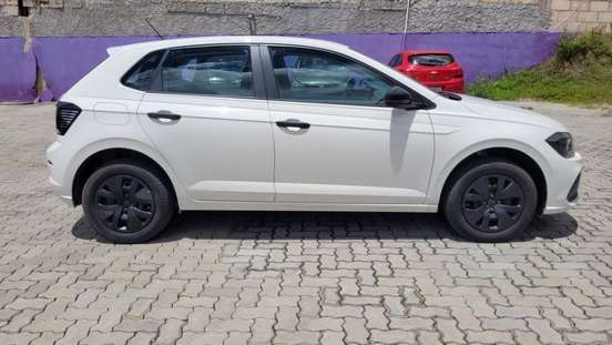 VOLKSWAGEN-POLO-2024