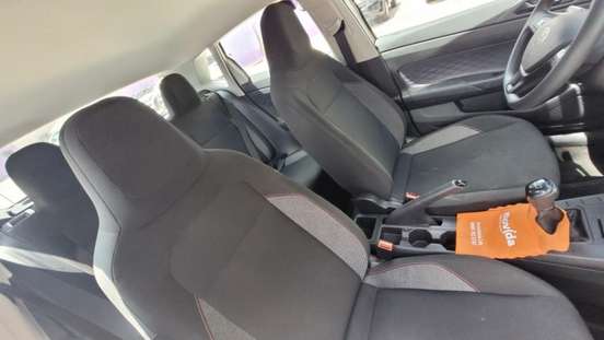 VOLKSWAGEN-POLO-2024