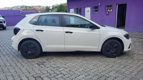 VOLKSWAGEN-POLO-2024
