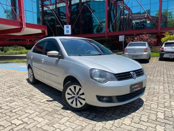 VOLKSWAGEN POLO SEDAN 1.6 MI 8V FLEX 4P MANUAL VOLKSWAGEN POLO SEDAN 1.6 MI 8V FLEX 4P MANUAL