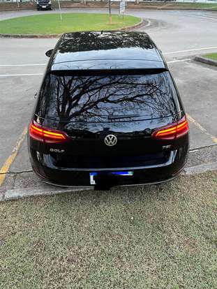 VOLKSWAGEN-GOLF-2018