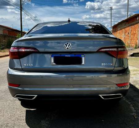 VOLKSWAGEN-JETTA-1.4 250 TSI TOTAL FLEX R-LINE TIPTRONIC VOLKSWAGEN-JETTA-2018