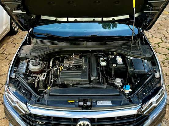 VOLKSWAGEN-JETTA-1.4 250 TSI TOTAL FLEX R-LINE TIPTRONIC VOLKSWAGEN-JETTA-2018