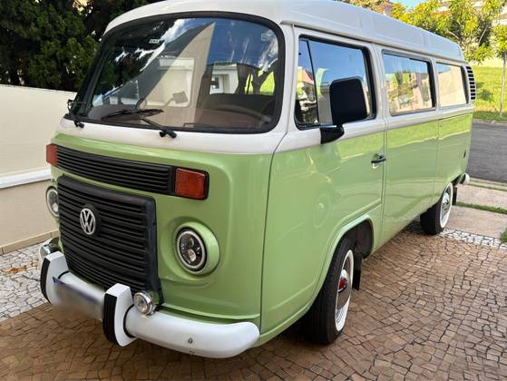 VOLKSWAGEN KOMBI 1.4 MI STD 8V FLEX 4P MANUAL