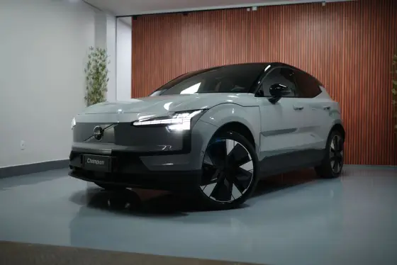 VOLVO EX30 69 KW ELÉTRICO ULTRA