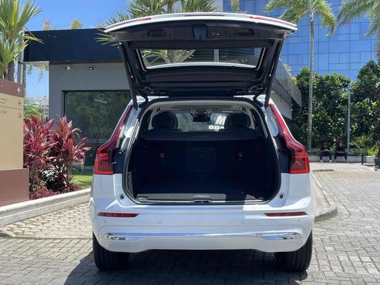 VOLVO-XC60-2.0 T8 PHEV ULTRA AWD GEARTRONIC VOLVO-XC60-2025