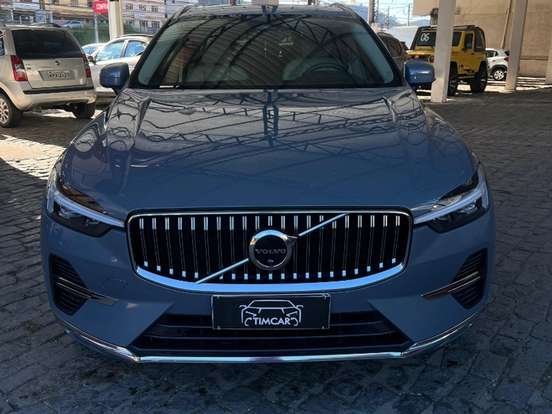 VOLVO-XC60-2022