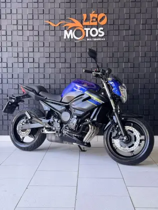 YAMAHA XJ6 N ABS 