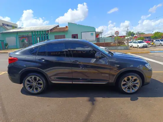 BMW-X4-2016