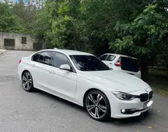 BMW 320i 2.0 MODERN 16V TURBO GASOLINA 4P AUTOMÁTICO BMW 320i 2.0 MODERN 16V TURBO GASOLINA 4P AUTOMÁTICO
