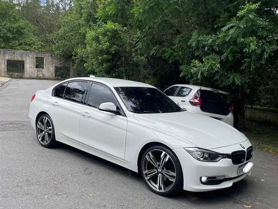 BMW-320i-2.0 MODERN 16V TURBO GASOLINA 4P AUTOMÁTICO BMW-320i-2012