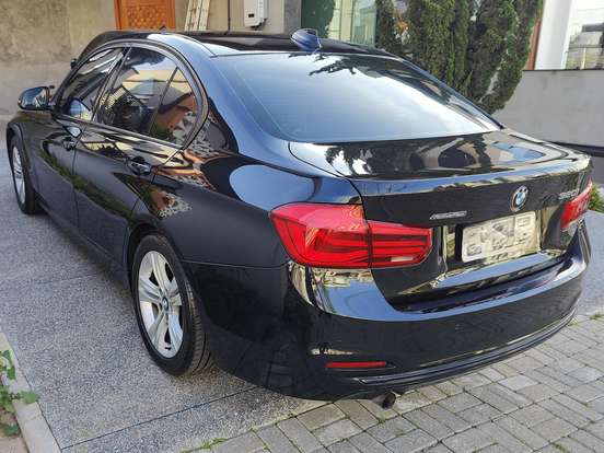 BMW-320i-2.0 SPORT GP 16V TURBO ACTIVE FLEX 4P AUTOMÁTICO BMW-320i-2016