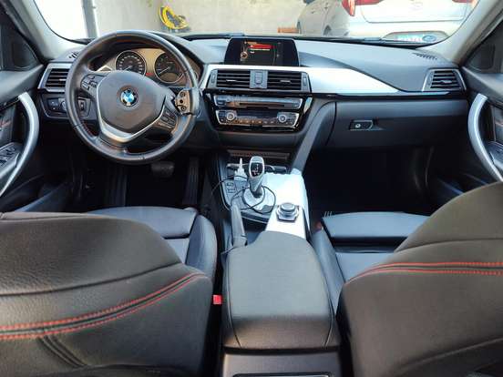 BMW-320i-2.0 SPORT GP 16V TURBO ACTIVE FLEX 4P AUTOMÁTICO BMW-320i-2016